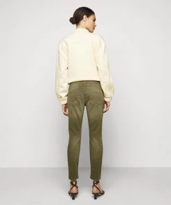 CLOSED Femme BAKER Jean Slim Green Umber - Jean Slim Femme Vert Brun -Promos CLOSED Magasin ba1f5df229784a5a9906ae2d924d132f
