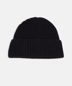 Bonnet Unisex CLOSED Dark Night - Accessoire Élégant pour Homme et Femme -Promos CLOSED Magasin ba2d04372da741b481cb91cefecbea5f