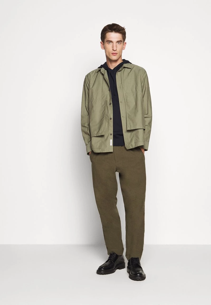 CLOSED Sweat à Capuche Dark Night Homme - Sweats à capuche décontractés pour hommes 4 CLOSED Sweat à Capuche Dark Night Homme - Sweats à capuche décontractés pour hommes – Image 2