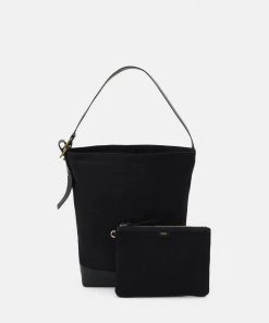 CLOSED Femme STEENA Sac à Main Noir - Sac à Main Élégant et Fonctionnel -Promos CLOSED Magasin ba8770d81b684524bc7593ba8d87c7b7