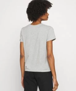 T-shirt Femme CLOSED Col Rond avec Logo sur la Poitrine - Taupe -Promos CLOSED Magasin bd8d2e3088fc48e093e57d5c74204702