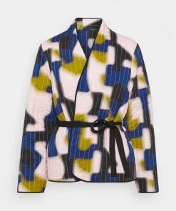 CLOSED Femme BRITT Veste Légère Icy Verbena - Veste Légère pour Femme