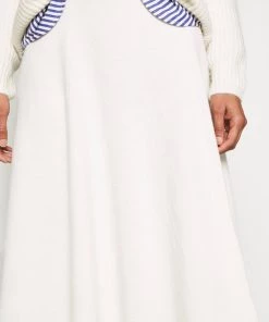 CLOSED Femme PAOLA Jupe Trapèze Ivory - Jupe Élégante et Confortable -Promos CLOSED Magasin c0f5e04c6024495f9aa23a5b58a0b6b7