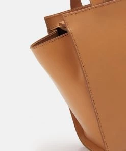 CLOSED Femme TOP HANDLE Sac à Main Gold Earth - Sac à Main Élégant et Luxueux -Promos CLOSED Magasin c6f09c13699c4f21ab461a834a30dec4