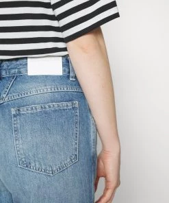 CLOSED Femme PEDAL PUSHER Jean Slim Mid Blue - Jean Slim Taille Haute -Promos CLOSED Magasin c86e182ca97841508e61b2de2080aa91