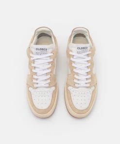 CLOSED Femme Baskets Basses White - Sneakers Élégantes et Confortables -Promos CLOSED Magasin cc8f27d3515c40bdbe93023163cbc503