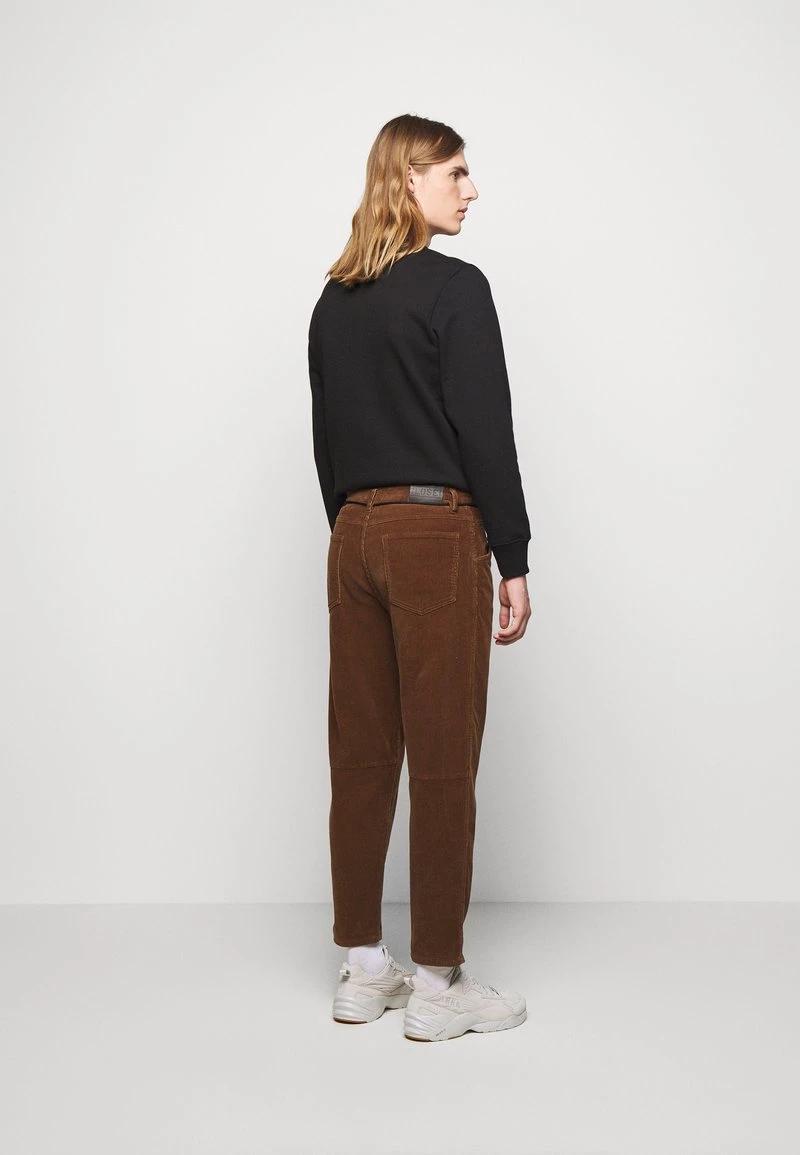 Pantalon Classique Tapered Homme CLOSED X LENT - Chocolate Brown 5 Pantalon Classique Tapered Homme CLOSED X LENT - Chocolate Brown – Image 3