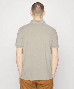 Polo Homme à Manches Courtes CLOSED - Flint Grey | Vêtements Élégants -Promos CLOSED Magasin d6dcdf6932704ded8460a832d36a97fe