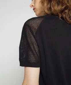 Pull Femme à Col Rond Manches Courtes CLOSED - Noir -Promos CLOSED Magasin d888f4a2de7b42cebe48190a97a4c92c