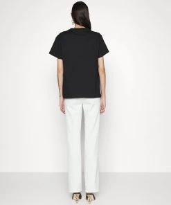 CLOSED LEAF Jean Bootcut Blanc Femme - Style Élégant et Confortable 10 CLOSED LEAF Jean Bootcut Blanc Femme - Style Élégant et Confortable -Promos CLOSED Magasin dfbe1b76f74e4c84907e85de3b144128