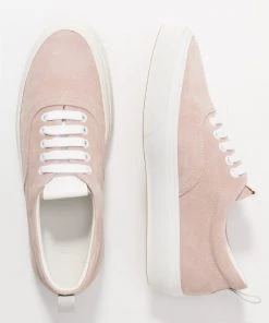 CLOSED Femme CHILLI Baskets Basses Rose - Sneakers Basses Confortables et Tendances -Promos CLOSED Magasin e6e3dd60ec244655a6e2b8f489290782