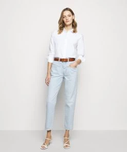 CLOSED PEDAL PUSHER Jean Droit Light Blue Femme - Jeans Taille Haute Décontracté -Promos CLOSED Magasin e809bd73e4cf4c7aa5605eac352013b4