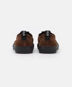 CLOSED Baskets Basses Fallow Brown Homme - Sneakers Élégantes pour Homme -Promos CLOSED Magasin ed8ff0f99e1b4270ace7a91e1cd36f89