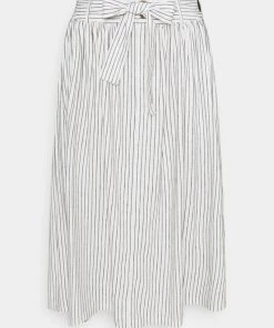 CLOSED GERTIE Jupe Trapèze Noir pour Femme - Style Élégant et Confortable