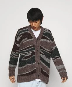 Gilet Sacramento Green Homme - CLOSED - Vêtements en Maille -Promos CLOSED Magasin f1d6aa1c8414478dadc0b6e73fdf3f23